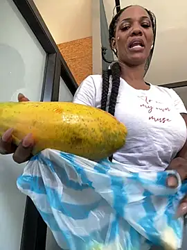 Bustykeyla online show from February 20, 2026, 3:58 pm