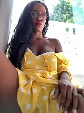 Snapshot of Bustykeyla chatting on October 13, 2025, 4:30 pm Bustykeyla online show from October 13, 2025, 4:30 pm