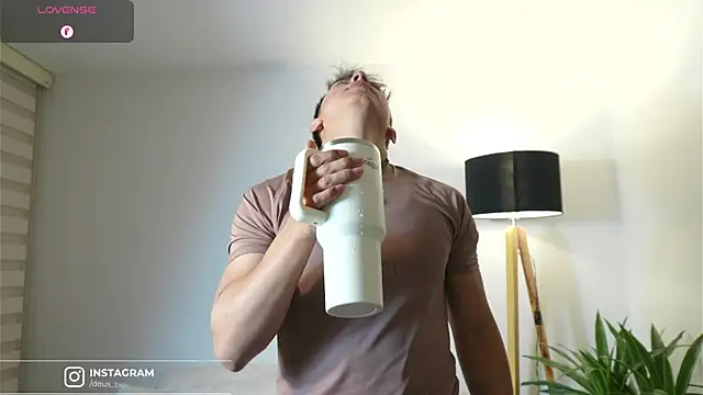 DeusbelliS online show from November 22, 2025, 8:35 am