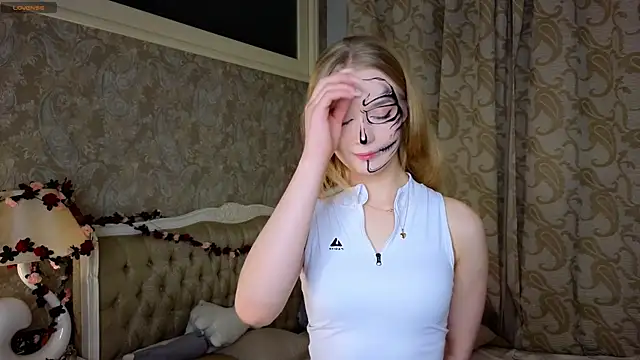 Emma Frosty online show from October 31, 2025, 6:26 pm