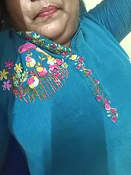 Snapshot of Villageanuty chatting on October 2, 2025, 5:16 pm Villageanuty online show from October 2, 2025, 5:16 pm