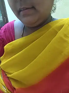 Snapshot of Villageanuty chatting on October 6, 2025, 1:01 pm Villageanuty online show from October 6, 2025, 1:01 pm