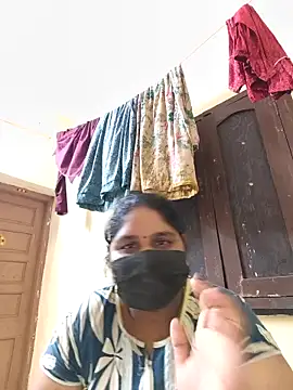 Snapshot of Villageanuty chatting on December 4, 2025, 1:37 am Villageanuty online show from December 4, 2025, 1:37 am