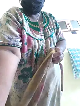 Snapshot of Villageanuty chatting on September 17, 2025, 4:14 am Villageanuty online show from September 17, 2025, 4:14 am