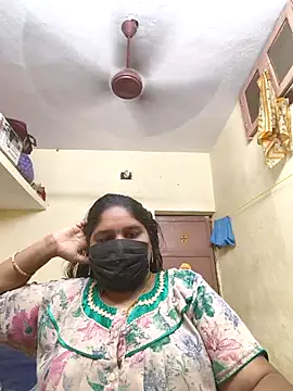 Snapshot of Villageanuty chatting on November 25, 2025, 3:40 am Villageanuty online show from November 25, 2025, 3:40 am