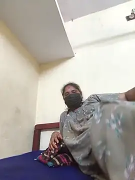 Snapshot of Villageanuty chatting on September 19, 2025, 1:15 pm Villageanuty online show from September 19, 2025, 1:15 pm