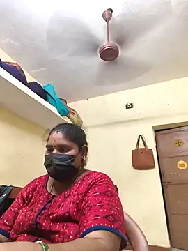 Snapshot of Villageanuty chatting on October 3, 2025, 10:06 am Villageanuty online show from October 3, 2025, 10:06 am