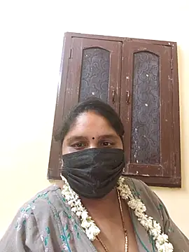 Snapshot of Villageanuty chatting on September 12, 2025, 5:45 pm Villageanuty online show from September 12, 2025, 5:45 pm