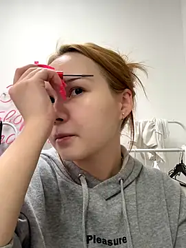 Snapshot of AsiaVegas chatting on October 10, 2025, 3:35 pm AsiaVegas online show from October 10, 2025, 3:35 pm