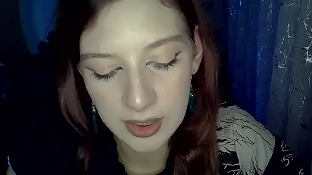 Lily Ember online show from November 11, 2025, 6:14 pm