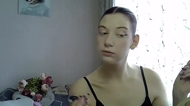 Lily Ember online show from October 10, 2025, 10:38 am