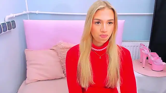 Snapshot of EvetteRose chatting on January 8, 2026, 4:35 pm EvetteRose online show from January 8, 2026, 4:35 pm