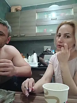 Aly-john1985 online show from November 17, 2025, 6:50 am