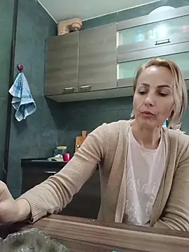 Aly-john1985 online show from November 18, 2025, 7:11 am