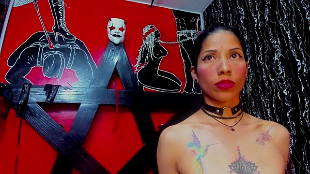 Snapshot of damian_and_tiana chatting on February 10, 2026, 4:44 am damian and tiana online show from February 10, 2026, 4:44 am