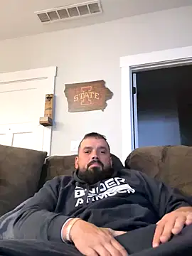 Halaras123 online show from November 9, 2025, 11:31 pm