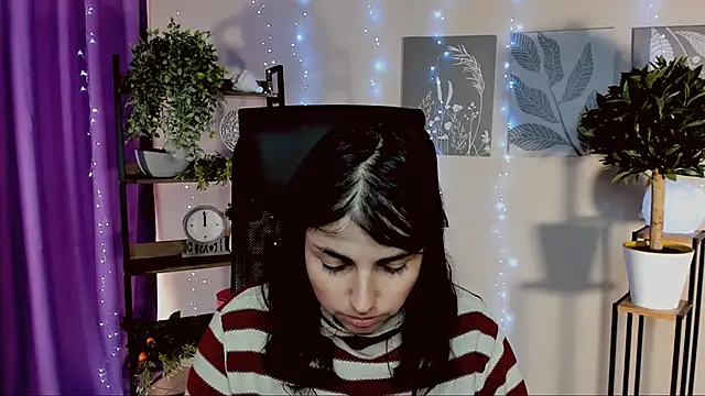 Snapshot of MartaEdams chatting on February 10, 2026, 6:23 am MartaEdams online show from February 10, 2026, 6:23 am