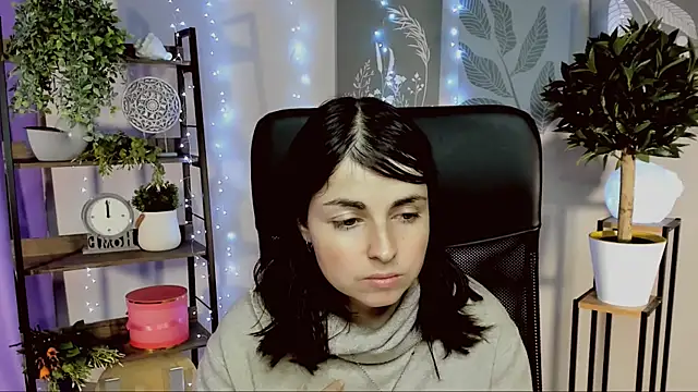 Snapshot of MartaEdams chatting on February 18, 2026, 6:22 am MartaEdams online show from February 18, 2026, 6:22 am