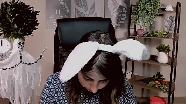 Snapshot of MartaEdams chatting on November 4, 2025, 6:06 am MartaEdams online show from November 4, 2025, 6:06 am