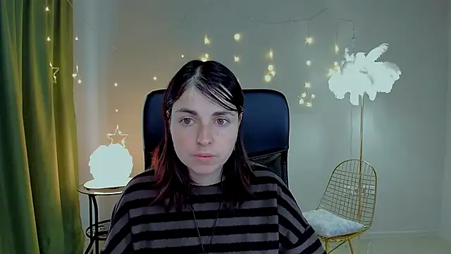 Snapshot of MartaEdams chatting on February 3, 2026, 6:40 am MartaEdams online show from February 3, 2026, 6:40 am