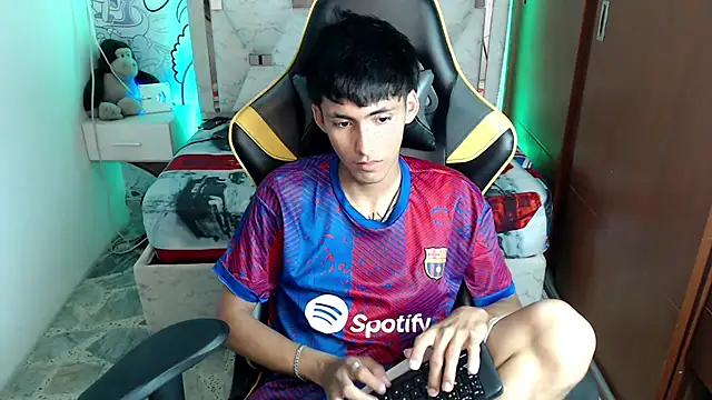 Snapshot of yiisu_ chatting on September 15, 2025, 6:08 pm yiisu online show from September 15, 2025, 6:08 pm