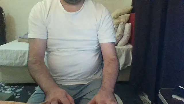 Snapshot of st206boy chatting on June 17, 2026, 12:00 am st206boy online show from June 17, 2026, 12:00 am