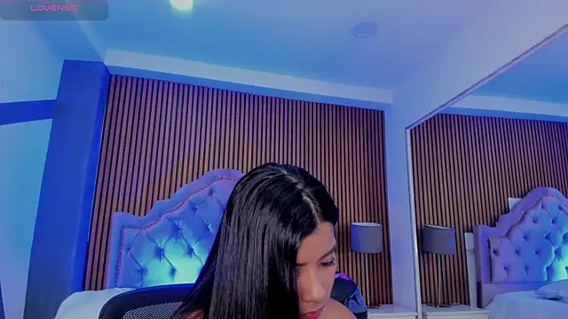 SelenaStonne online show from October 3, 2025, 8:10 pm