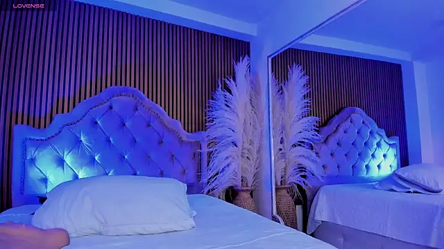 SelenaStonne online show from February 14, 2026, 7:47 pm