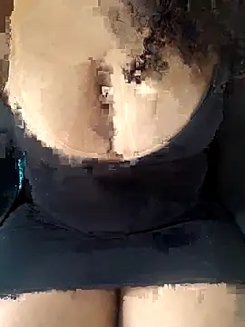 jadeamourim   online show from November 23, 2025, 4:50 pm