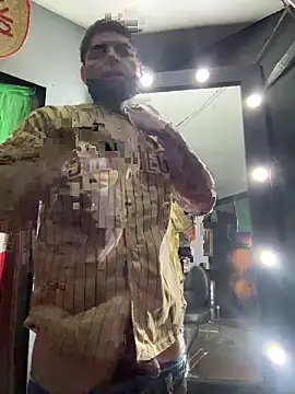 Snapshot of crazybarber69 chatting on January 12, 2026, 6:20 am crazybarber69 online show from January 12, 2026, 6:20 am