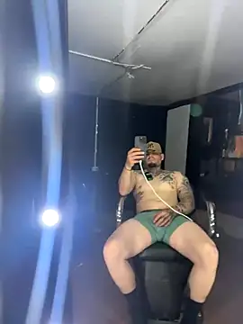 Snapshot of crazybarber69 chatting on September 20, 2025, 7:13 am crazybarber69 online show from September 20, 2025, 7:13 am