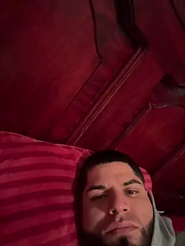 Snapshot of crazybarber69 chatting on December 5, 2025, 2:37 pm crazybarber69 online show from December 5, 2025, 2:37 pm