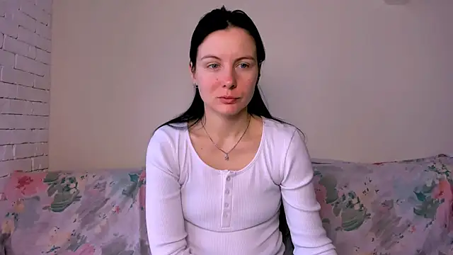 Snapshot of Elle_Pearl_ chatting on March 10, 2026, 6:28 am Elle Pearl online show from March 10, 2026, 6:28 am