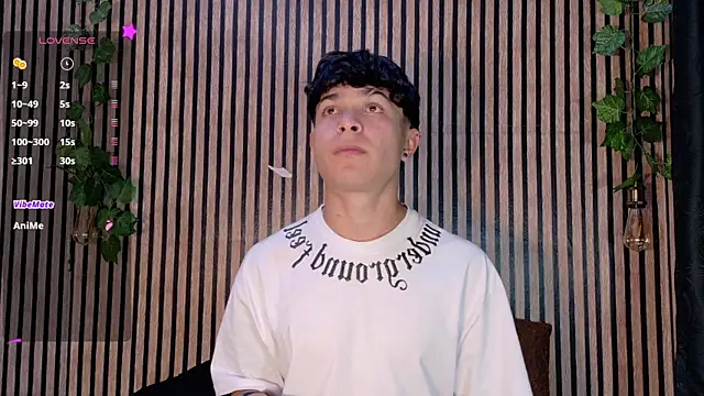 Snapshot of Felipe_boy1 chatting on September 27, 2025, 3:45 am Felipe boy1 online show from September 27, 2025, 3:45 am
