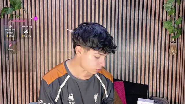 Snapshot of Felipe_boy1 chatting on October 11, 2025, 3:40 am Felipe boy1 online show from October 11, 2025, 3:40 am