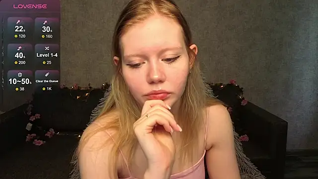 Snapshot of Wendy_228 chatting on April 11, 2026, 1:35 am Wendy 228 online show from April 11, 2026, 1:35 am