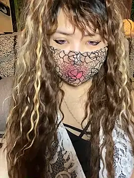 Snapshot of xoxLILxMELOxox chatting on October 9, 2025, 4:18 pm xoxLILxMELOxox online show from October 9, 2025, 4:18 pm