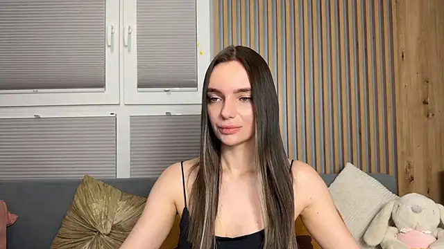 litlle angelll online show from April 9, 2026, 1:18 am