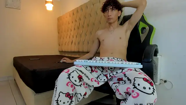 Snapshot of Darkknightx01 chatting on March 4, 2026, 2:52 am Darkknightx01 online show from March 4, 2026, 2:52 am