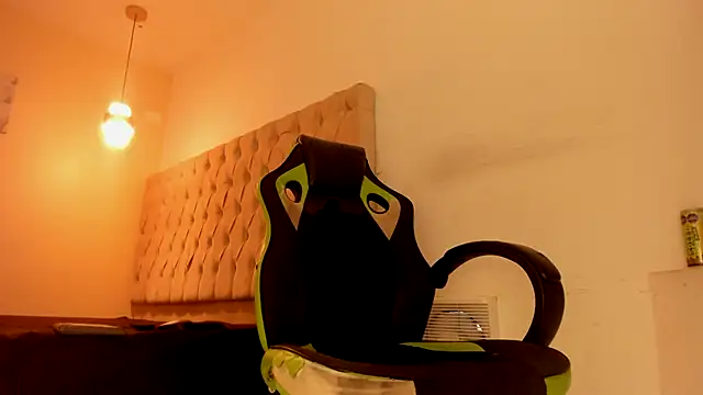 Snapshot of Darkknightx01 chatting on October 1, 2025, 1:55 am Darkknightx01 online show from October 1, 2025, 1:55 am