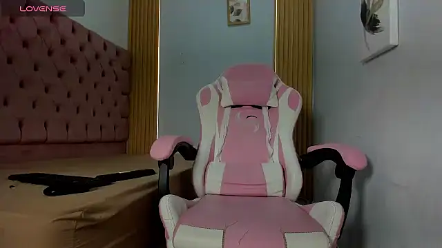 Snapshot of Darkknightx01 chatting on September 11, 2025, 1:27 am Darkknightx01 online show from September 11, 2025, 1:27 am