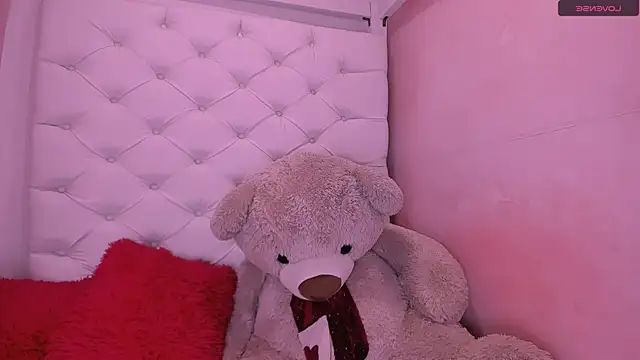 Snapshot of eimy_skinny_ chatting on April 25, 2026, 1:25 pm eimy skinny online show from April 25, 2026, 1:25 pm