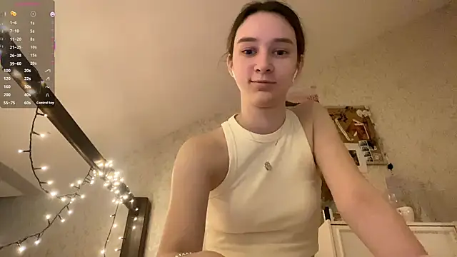 DanaCore online show from September 18, 2025, 5:38 pm