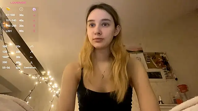 DanaCore online show from December 2, 2025, 5:25 pm