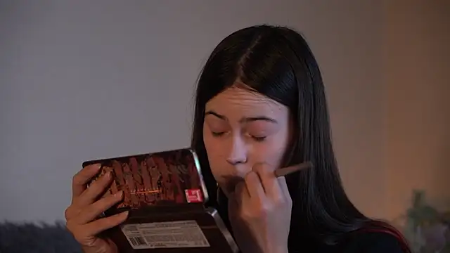 Snapshot of ywixos chatting on September 11, 2025, 1:11 pm ywixos online show from September 11, 2025, 1:11 pm