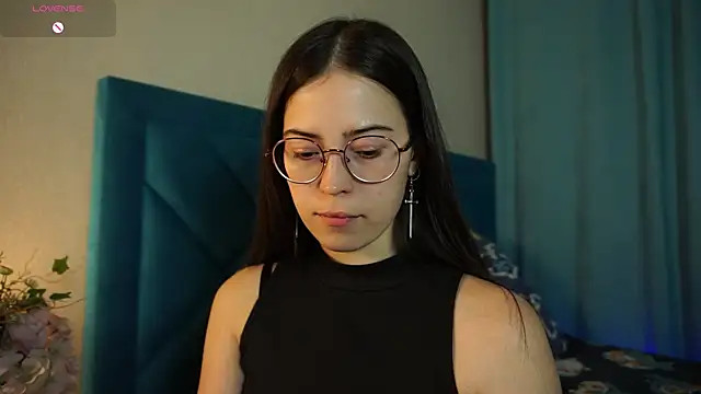 Snapshot of ywixos chatting on October 10, 2025, 1:34 pm ywixos online show from October 10, 2025, 1:34 pm