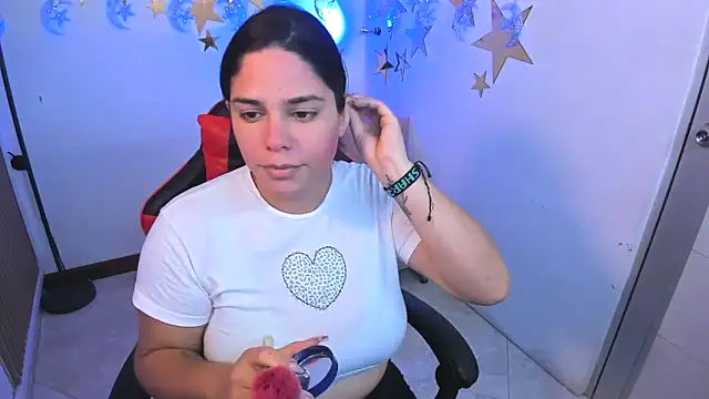 lucia ht online show from October 9, 2025, 12:44 am