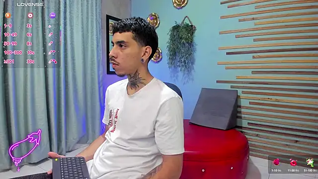 Snapshot of jharol_cardonaa chatting on October 13, 2025, 1:29 am jharol cardonaa online show from October 13, 2025, 1:29 am