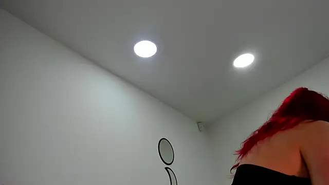 Maddy Mills online show from April 14, 2026, 7:52 pm