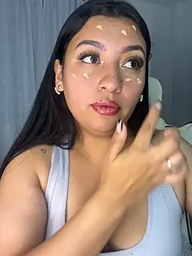 Snapshot of Issa_Santana chatting on July 18, 2026, 8:39 pm Issa Santana online show from July 18, 2026, 8:39 pm